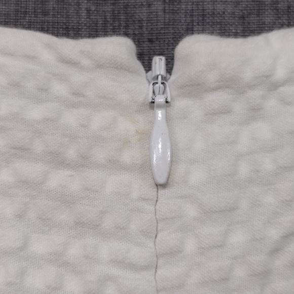 NWT Southern Proper Seersucker Scallop Dress Women's 4 White Casual Comfy Retro - Picture 8 of 13